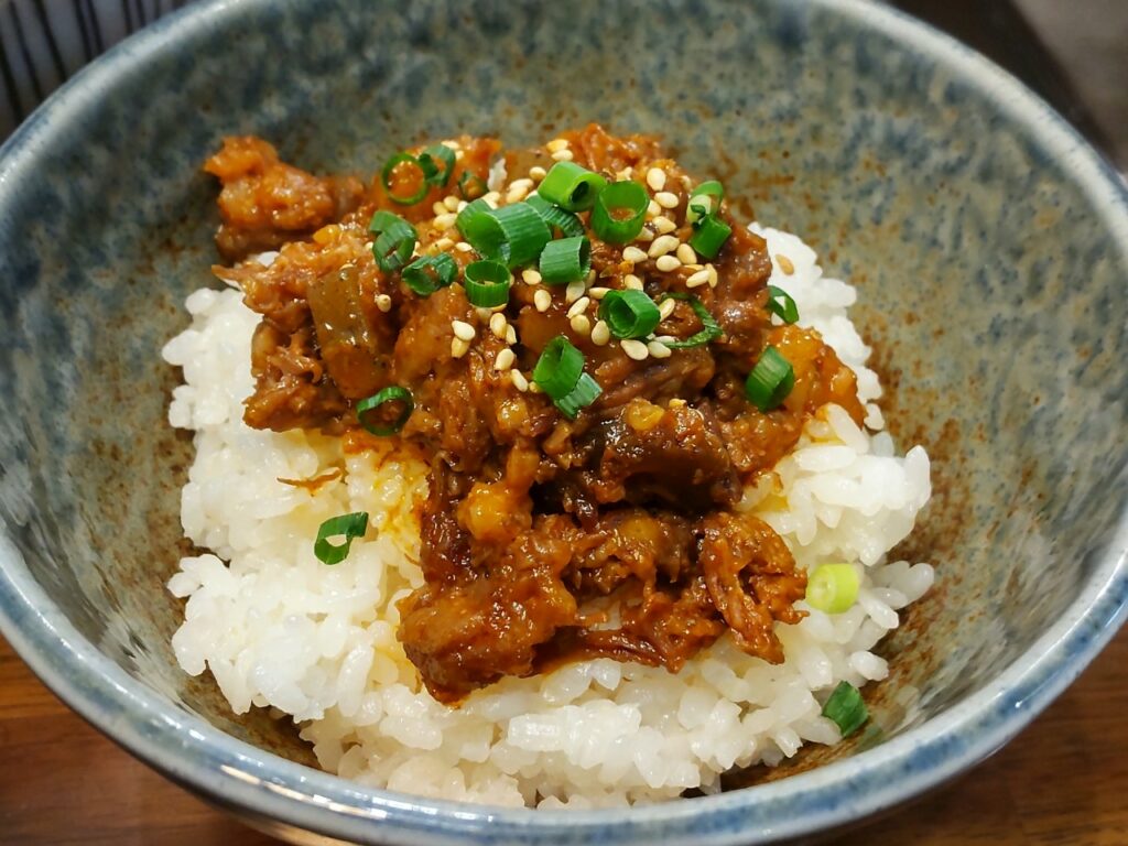 たがや 牛筋丼